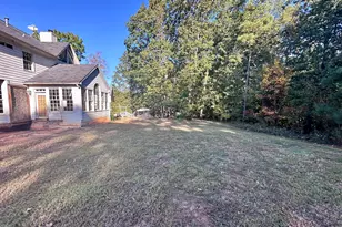 2610 Ashbourne Dr, Lawrenceville, GA 30043 - Photo 3