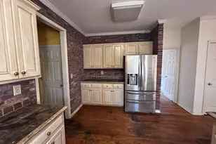 2610 Ashbourne Dr, Lawrenceville, GA 30043 - Photo 15