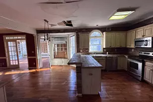 2610 Ashbourne Dr, Lawrenceville, GA 30043 - Photo 13