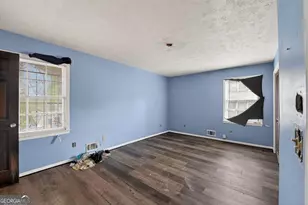 4579 Tudor Castle Dr, Decatur, GA 30035 - Photo 11