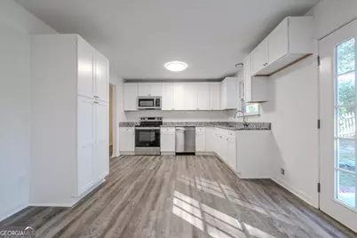 100 Belmont Drive, Warner Robins, GA 31088 - Photo 5