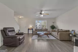 127 Chastain Cir, Newnan, GA 30263 - Photo 3