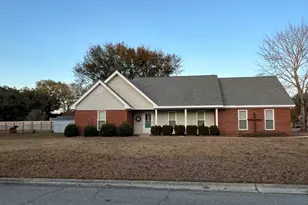 111 Willowgate Dr, Bonaire, GA 31005 - Photo 1