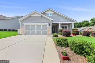 160 Maple Leaf Rd, Sharpsburg, GA 30277 - Photo 1