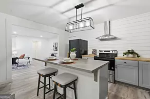 1128 W 49th St, Savannah, GA 31405 - Photo 3