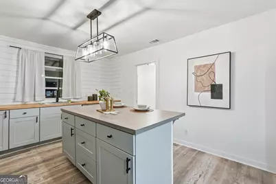 1128 W 49th Street, Savannah, GA 31405 - Photo 9