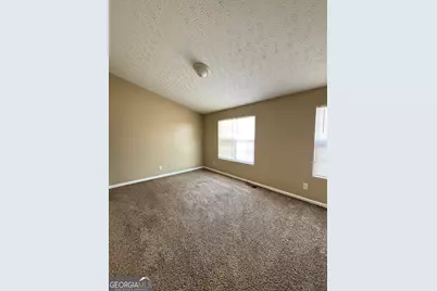 5869 Strathmoor Manor Circle, Lithonia, GA 30058 - Photo 5