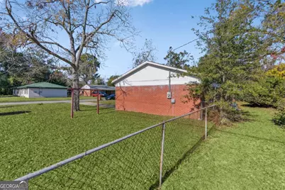 2302 Bartow Street, Brunswick, GA 31520 - Photo 19