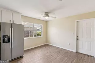 2302 Bartow St, Brunswick, GA 31520 - Photo 9