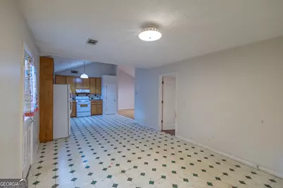 585 Cowan Road, Covington, GA 30016 - Photo 9