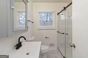 3035 McLendon Cir NW, Atlanta, GA 30318 - Photo 17