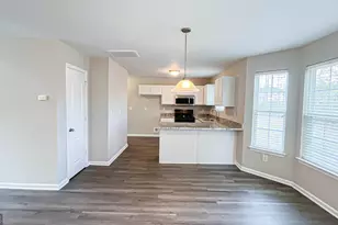 1106 Oak Hollow Ln, Hampton, GA 30228 - Photo 9