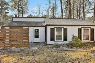 105 Hamilton Dr, Peachtree City, GA 30269 - Photo 1