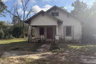 320 W Magnolia St, Fitzgerald, GA 31750 - Photo 1