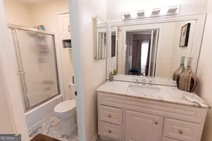 8740 Roswell Rd, Sandy Springs, GA 30350 - Photo 15