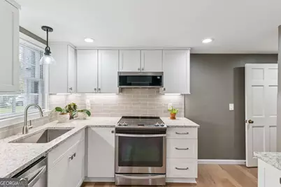 204 Anguilla Avenue, Saint Simons, GA 31522 - Photo 15