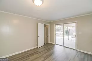 4527 Dorset Dr, Decatur, GA 30035 - Photo 7