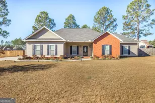 600 Live Oak Wy, Dublin, GA 31021 - Photo 1