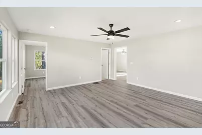 219 Lake Circle, Newnan, GA 30263 - Photo 13