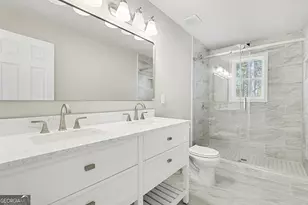 219 Lake Cir, Newnan, GA 30263 - Photo 3