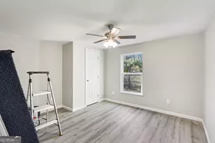 219 Lake Cir, Newnan, GA 30263 - Photo 15