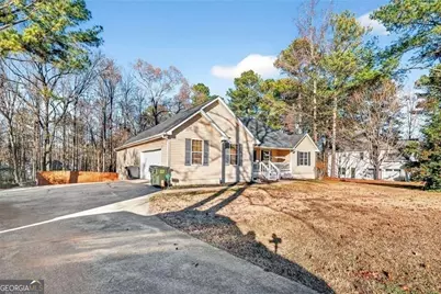 408 Strathmore Drive, Sharpsburg, GA 30277 - Photo 39