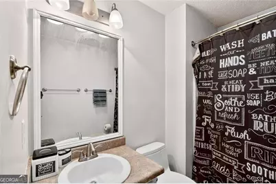 408 Strathmore Drive, Sharpsburg, GA 30277 - Photo 7