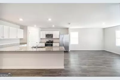 109 Creek Bluff Trail, Warner Robins, GA 31093 - Photo 5