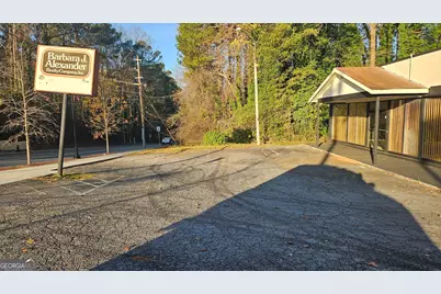 2125 Headland Drive, East Point, GA 30344 - Photo 7