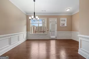 427 Alderwood St, Sandy Springs, GA 30328 - Photo 15