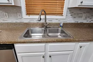 1016 Maple Leaf Dr, McDonough, GA 30253 - Photo 17