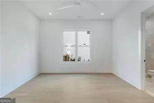 2991 Surrey Ln, Atlanta, GA 30341 - Photo 9