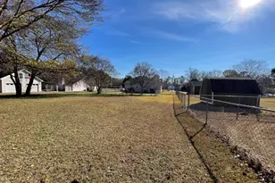 180 Davidson Dr, Griffin, GA 30223 - Photo 3