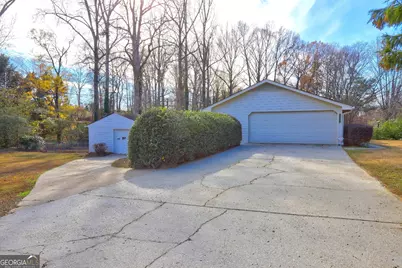 2896 Ripple Court, Snellville, GA 30078 - Photo 5