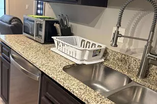 6354 Shannon Pkwy, Union City, GA 30291 - Photo 11