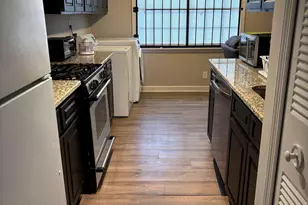 6354 Shannon Pkwy, Union City, GA 30291 - Photo 13