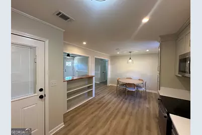 136 S Third Avenue, McRae-Helena, GA 31055 - Photo 9