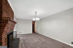 4058 Chemawa Dr, Stone Mountain, GA 30083 - Photo 9