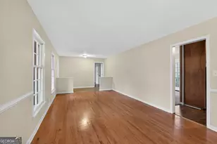 4058 Chemawa Dr, Stone Mountain, GA 30083 - Photo 7