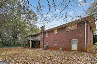 4058 Chemawa Dr, Stone Mountain, GA 30083 - Photo 29