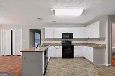 6463 Castle Court Way, Lithonia, GA 30058 - Photo 15