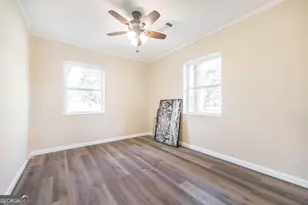 305 Broad St, Hawkinsville, GA 31036 - Photo 27