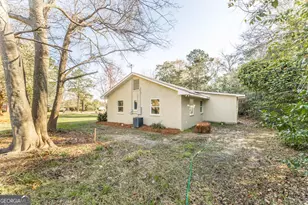 305 Broad St, Hawkinsville, GA 31036 - Photo 7