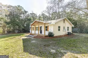 305 Broad St, Hawkinsville, GA 31036 - Photo 5