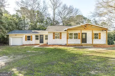 305 Broad Street, Hawkinsville, GA 31036 - Photo 1