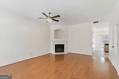 2818 Village Trc, East Point, GA 30344 - Photo 11