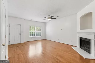 2818 Village Trc, East Point, GA 30344 - Photo 9