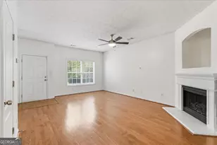 2818 Village Trc, East Point, GA 30344 - Photo 9