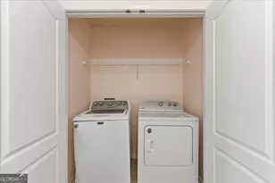 2818 Village Trc, East Point, GA 30344 - Photo 33