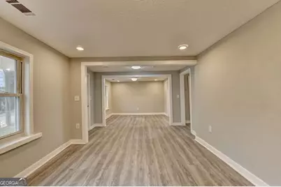 574 Glendale Road, Scottdale, GA 30079 - Photo 9